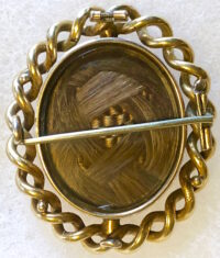 Brooch4